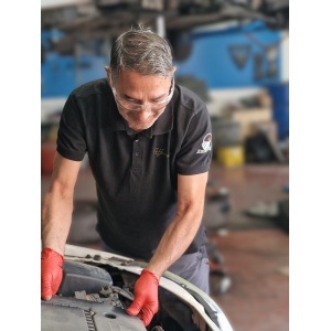 Sostituzione liquido di raffreddamento motore.