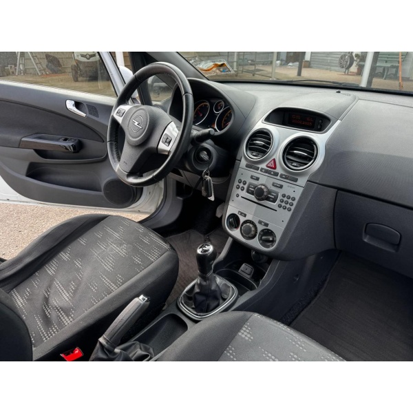 OPEL Corsa - immagine 21