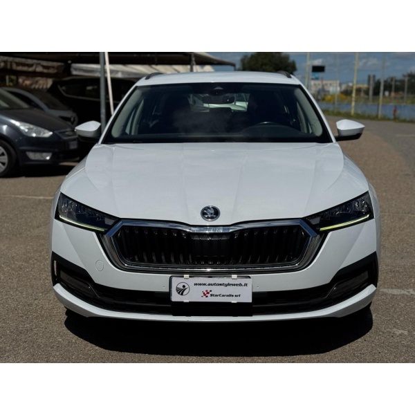 SKODA Octavia - immagine 4