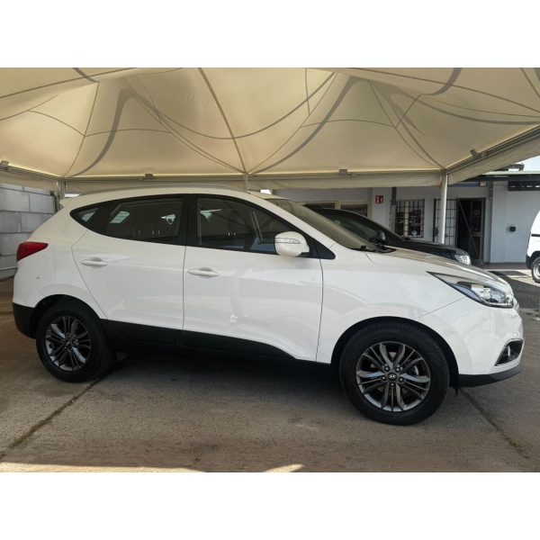 HYUNDAI iX35 - immagine 8