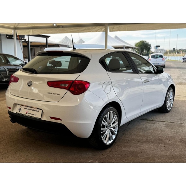 ALFA ROMEO Giulietta - immagine 7