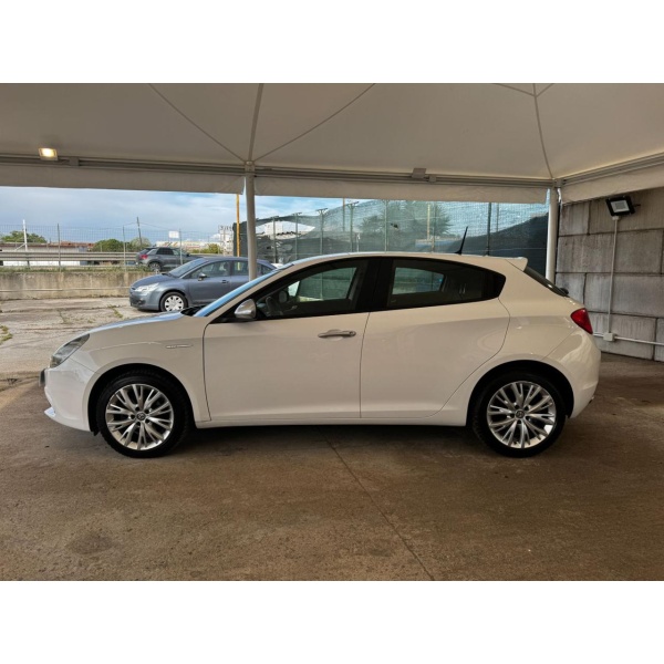 ALFA ROMEO Giulietta - immagine 3