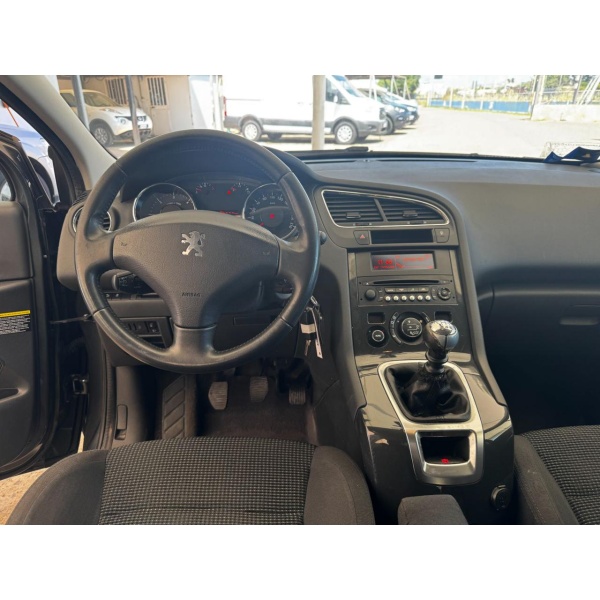 PEUGEOT 5008 - immagine 17