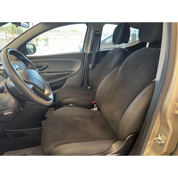LANCIA Ypsilon - immagine 16