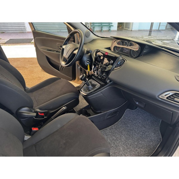 LANCIA Ypsilon - immagine 25