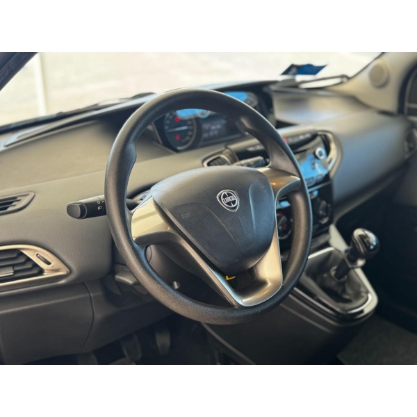 LANCIA Ypsilon - immagine 13