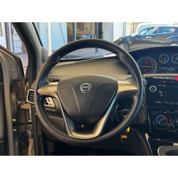 LANCIA Ypsilon - immagine 20