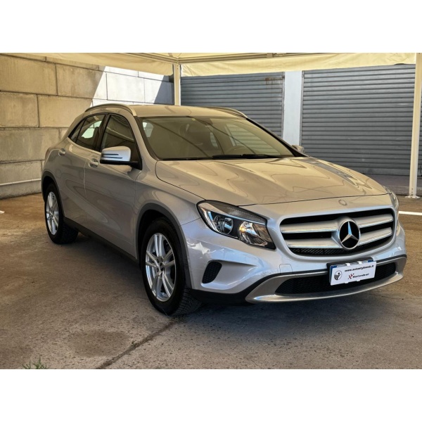 MERCEDES-BENZ GLA 200 - immagine 3