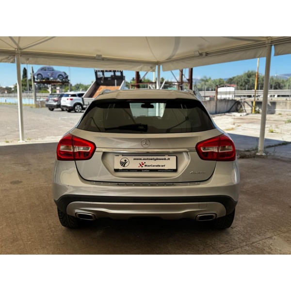 MERCEDES-BENZ GLA 200 - immagine 6