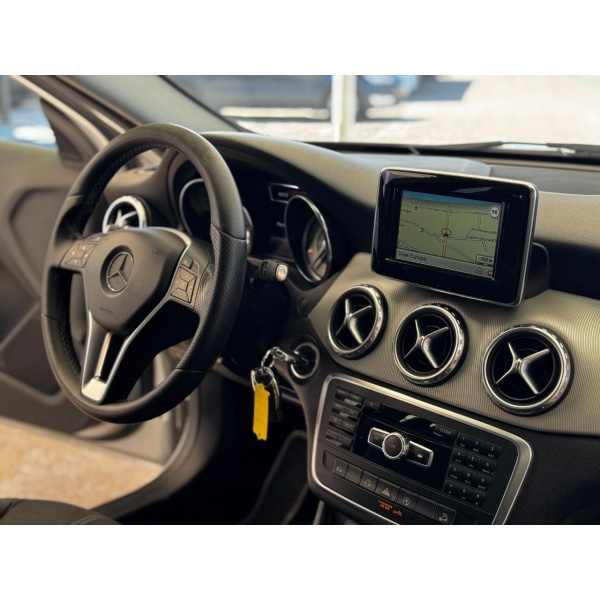 MERCEDES-BENZ GLA 200 - immagine 24