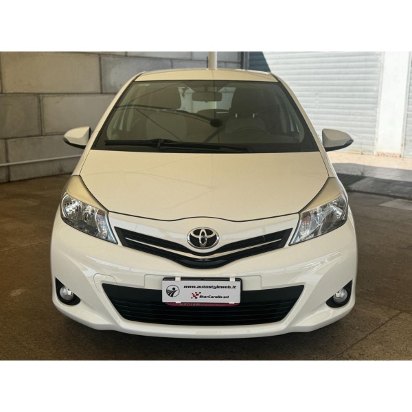 TOYOTA Yaris - immagine 4
