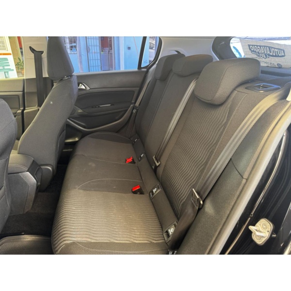 PEUGEOT 308 - immagine 18