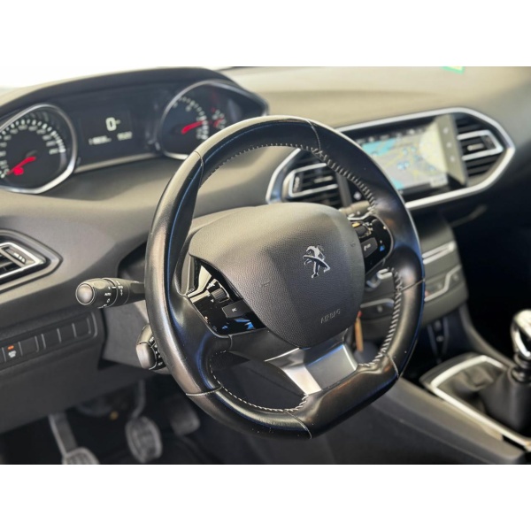 PEUGEOT 308 - immagine 14
