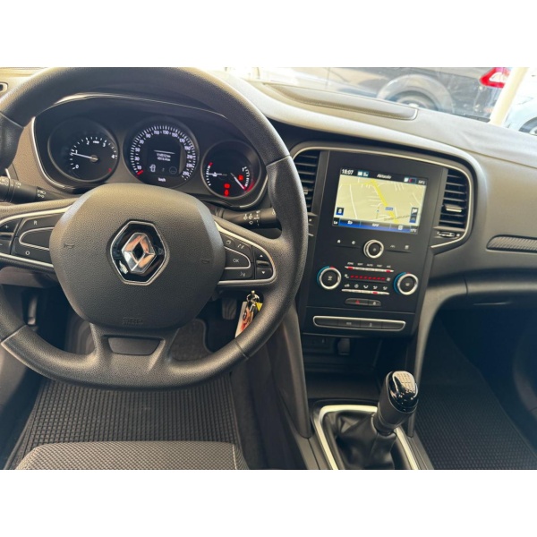 RENAULT Megane - immagine 15