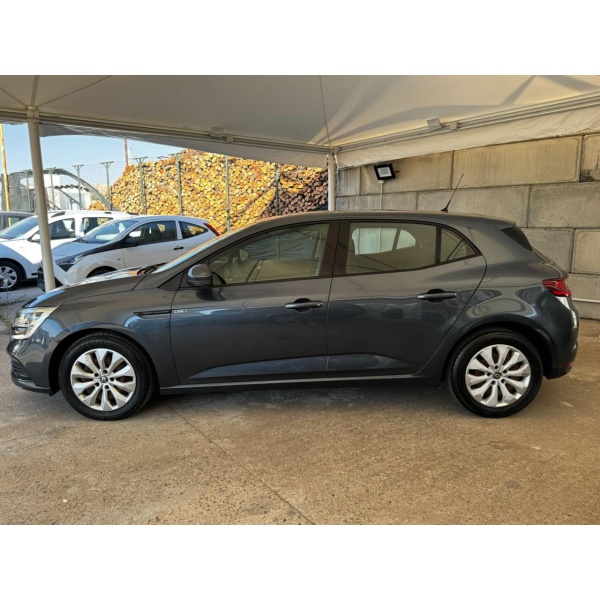 RENAULT Megane - immagine 3