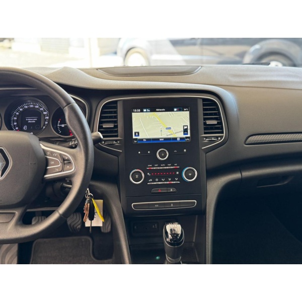RENAULT Megane - immagine 21