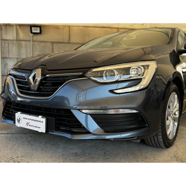 RENAULT Megane - immagine 10