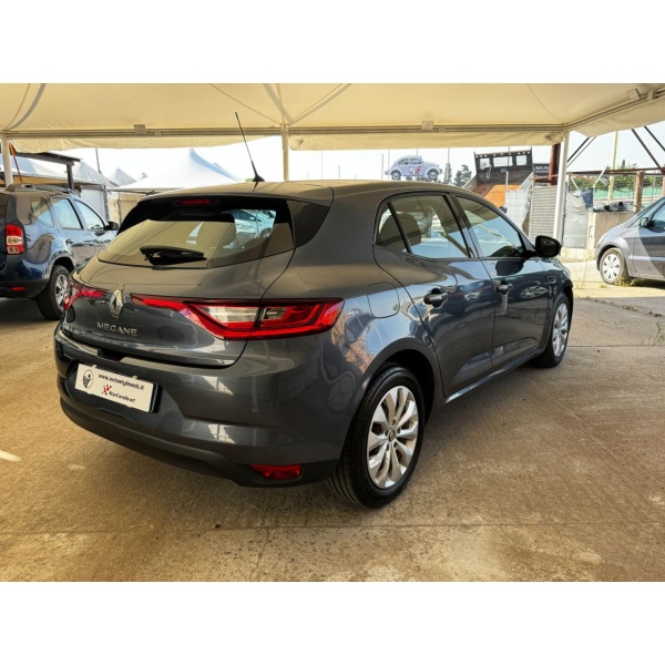 RENAULT Megane - immagine 7