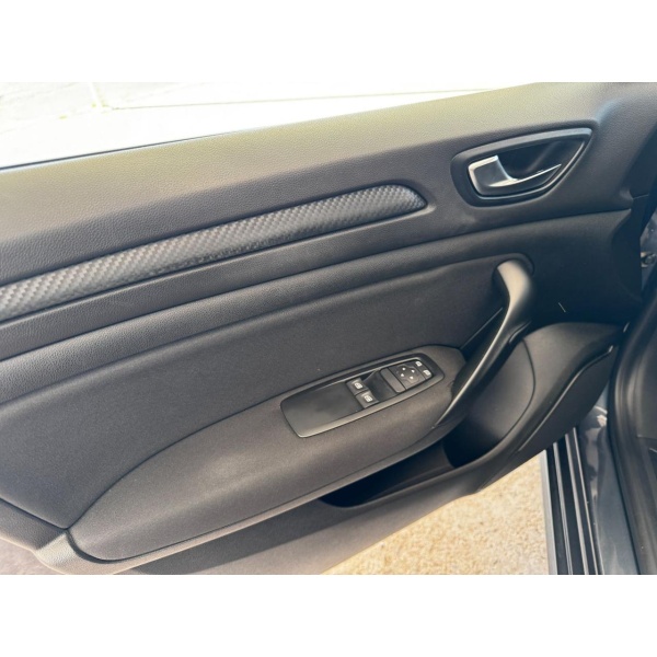 RENAULT Megane - immagine 13