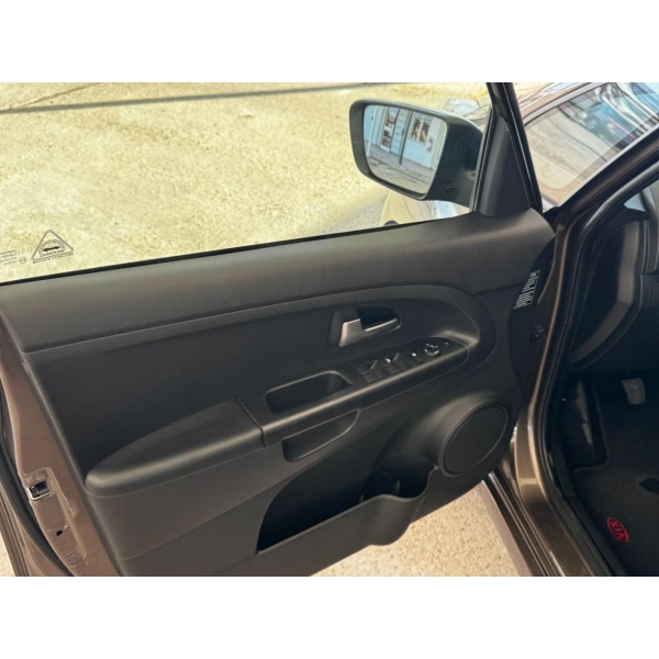 KIA Venga - immagine 15