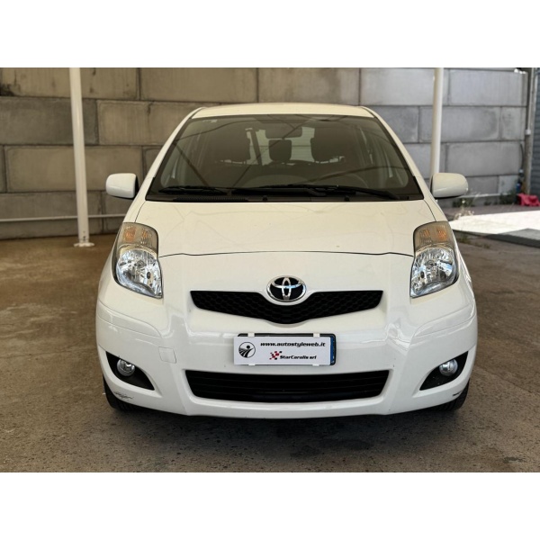 TOYOTA Yaris - immagine 4