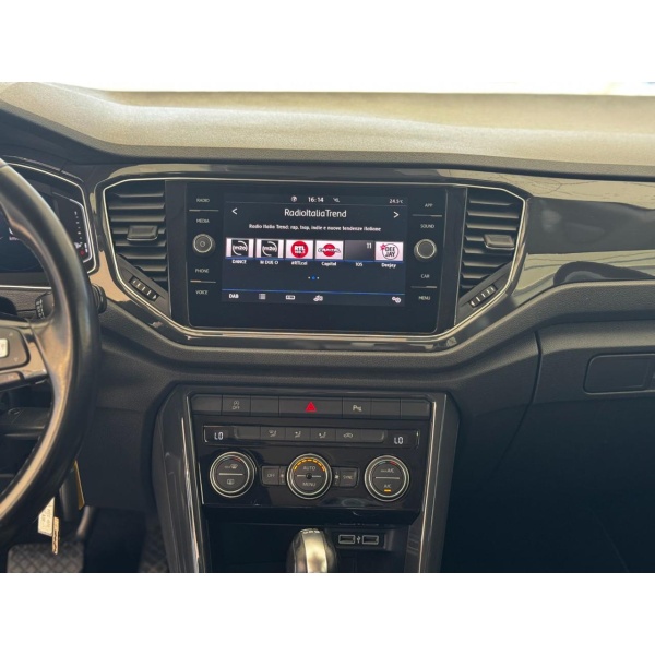 VOLKSWAGEN T-Roc - immagine 21