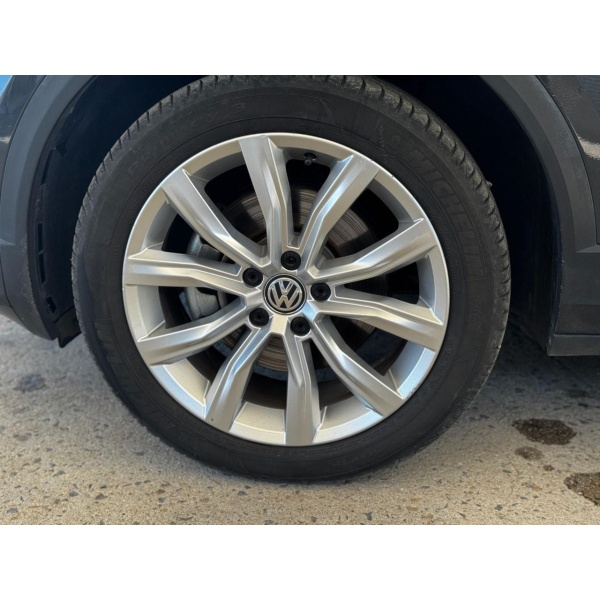VOLKSWAGEN T-Roc - immagine 9