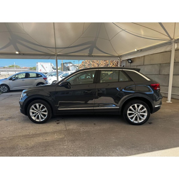 VOLKSWAGEN T-Roc - immagine 3