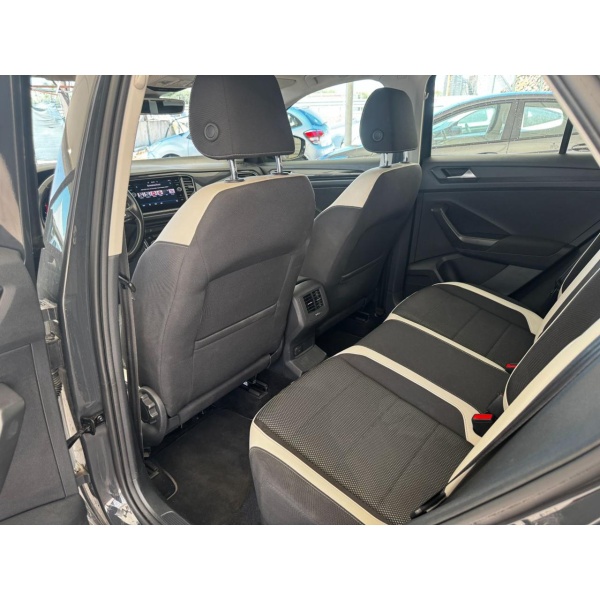 VOLKSWAGEN T-Roc - immagine 16