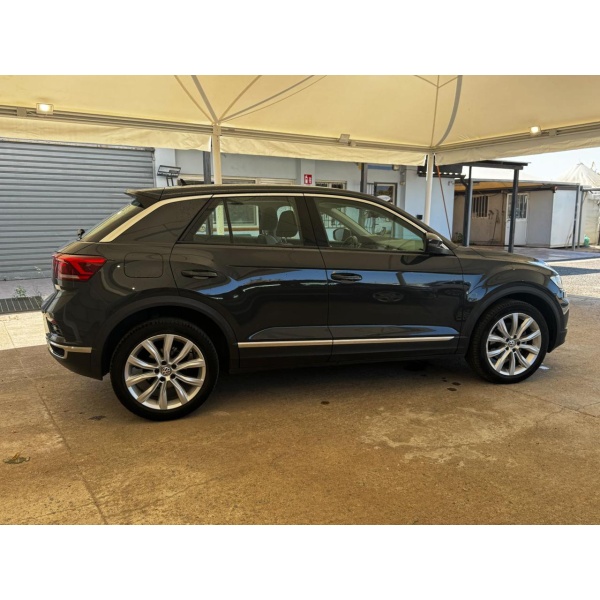 VOLKSWAGEN T-Roc - immagine 6