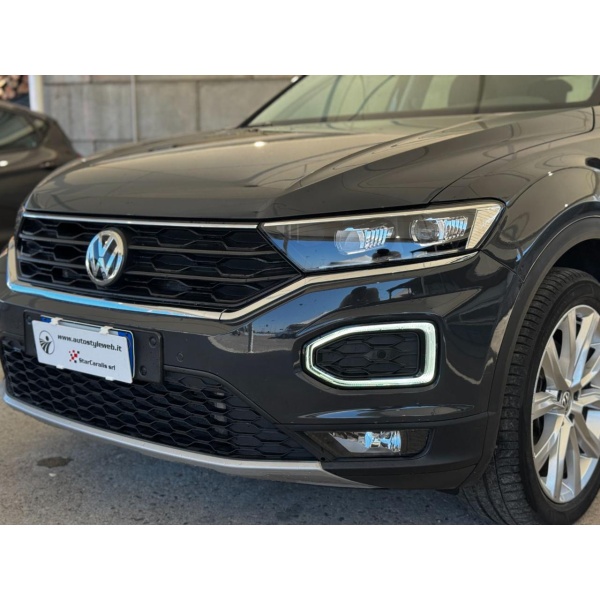VOLKSWAGEN T-Roc - immagine 10