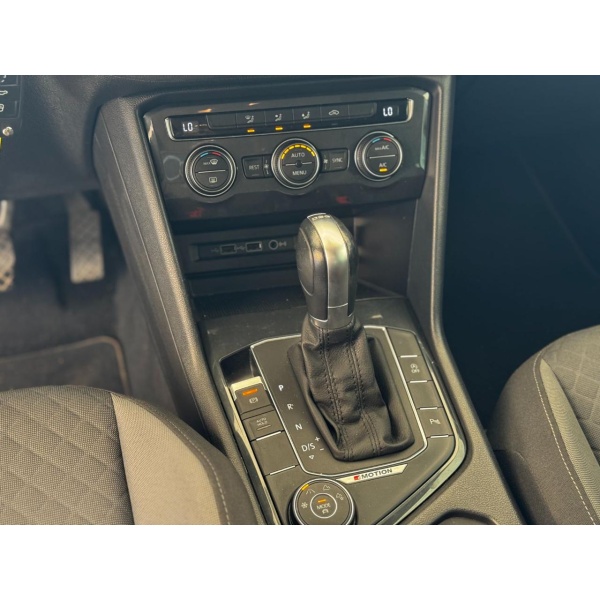 VOLKSWAGEN Tiguan - immagine 18