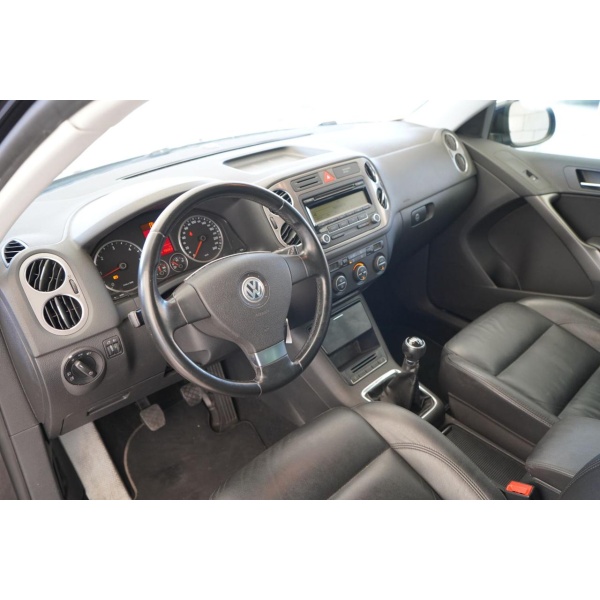 VOLKSWAGEN Tiguan - immagine 15
