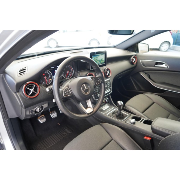 MERCEDES-BENZ A 200 - immagine 15