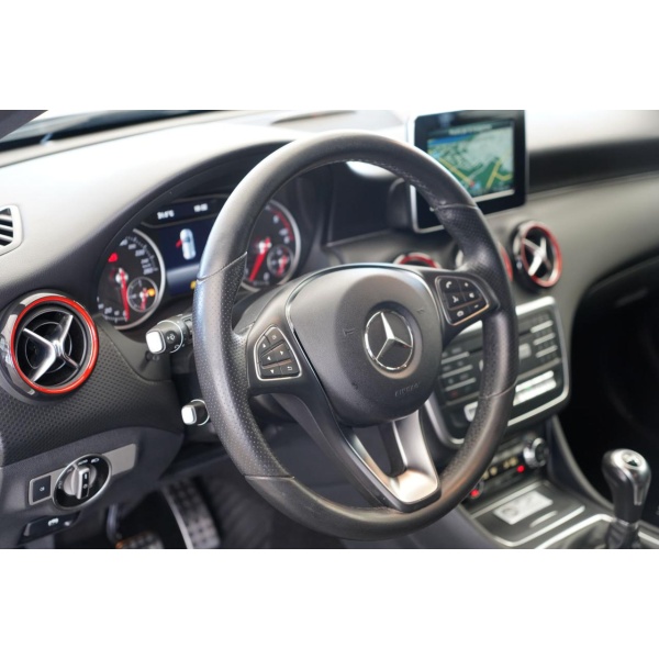 MERCEDES-BENZ A 200 - immagine 14