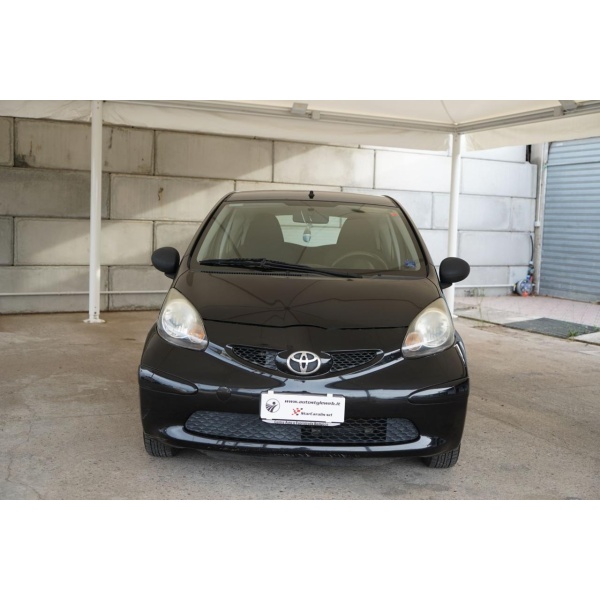 TOYOTA Aygo - immagine 4