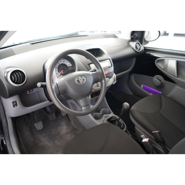 TOYOTA Aygo - immagine 11