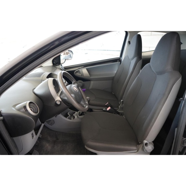 TOYOTA Aygo - immagine 12