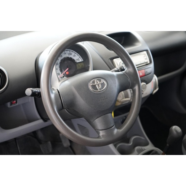 TOYOTA Aygo - immagine 10