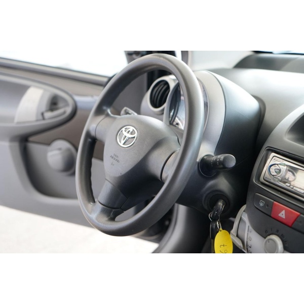 TOYOTA Aygo - immagine 15