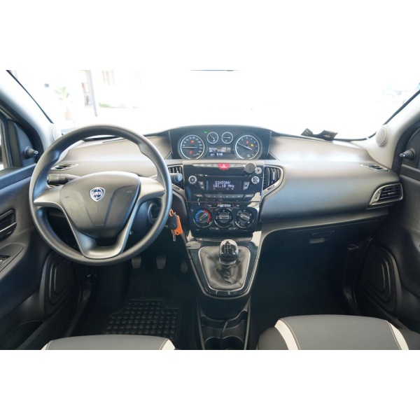 LANCIA Ypsilon - immagine 19