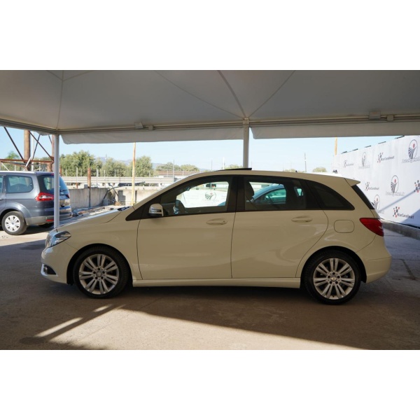 MERCEDES-BENZ B 180 - immagine 3