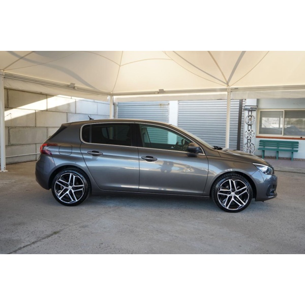 PEUGEOT 308 - immagine 6
