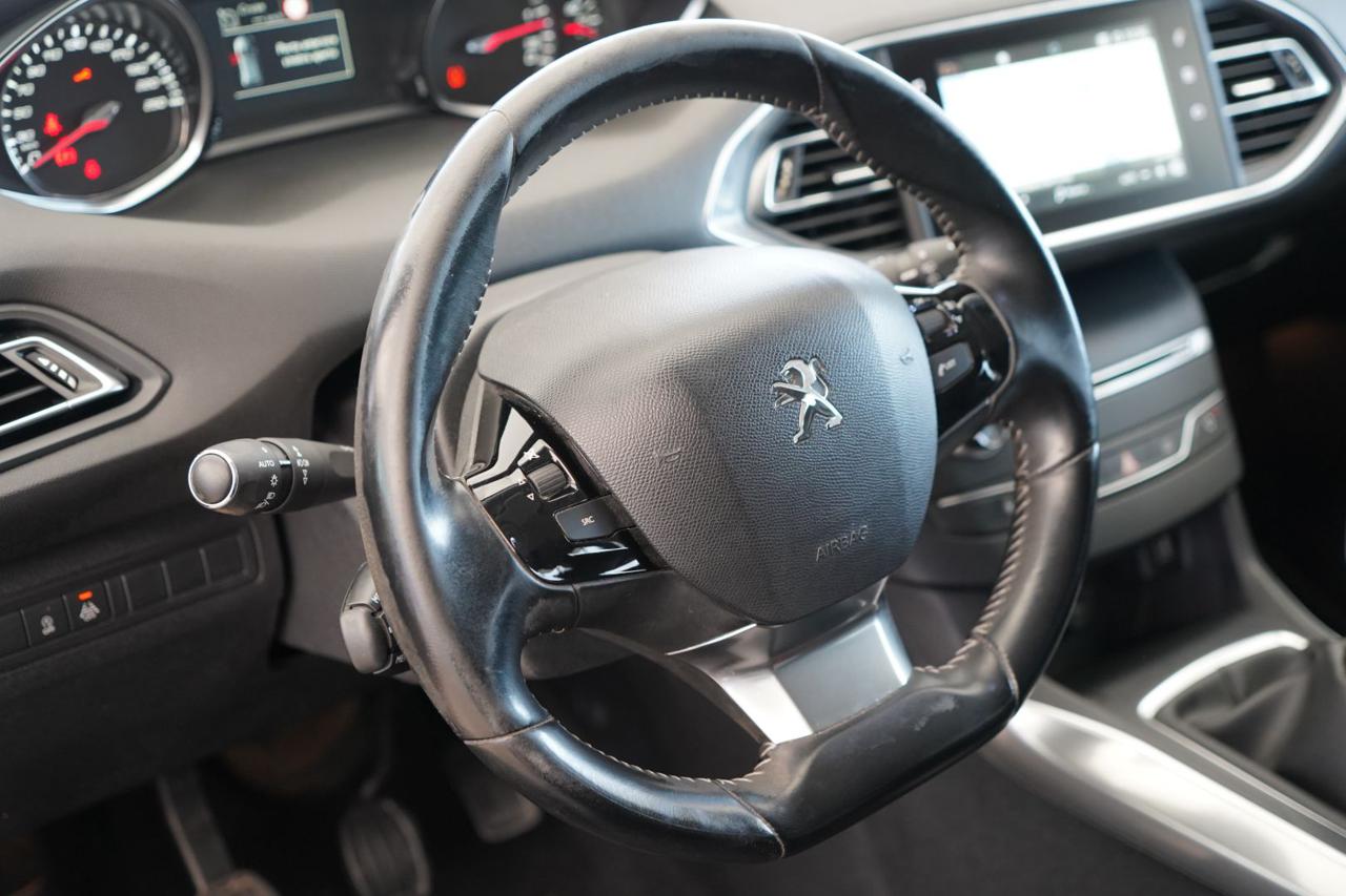 PEUGEOT 308 - immagine 13