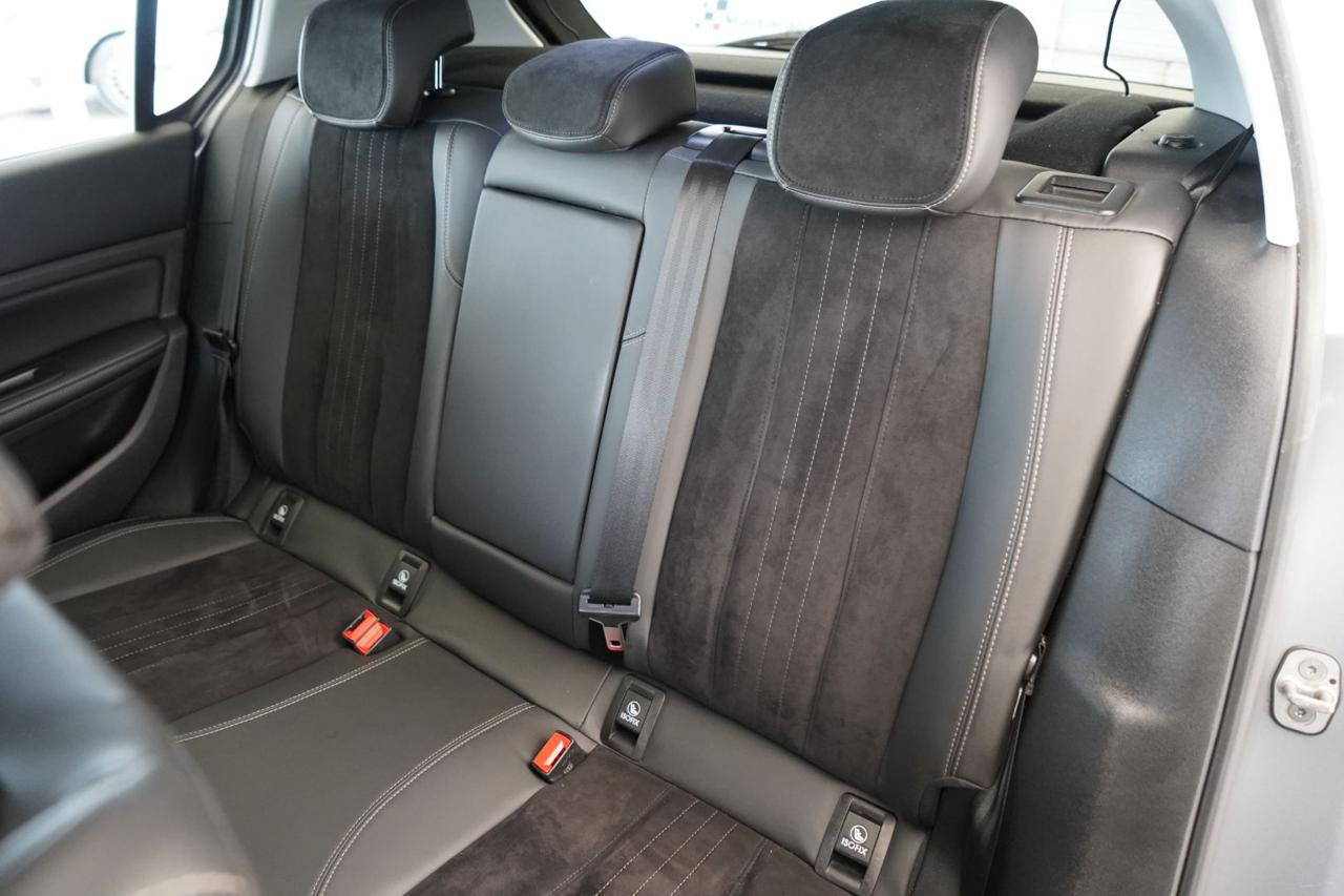 PEUGEOT 308 - immagine 17