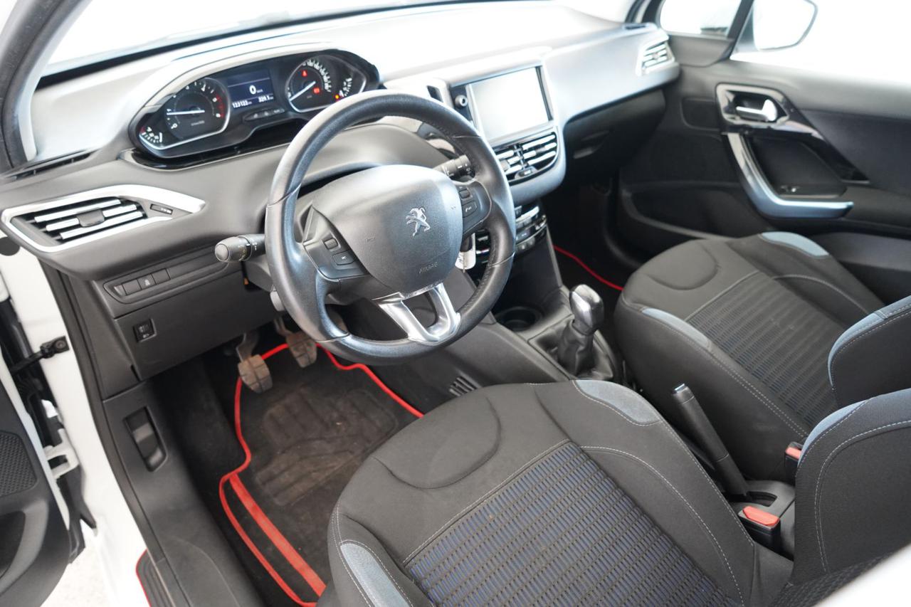 PEUGEOT 208 - immagine 12