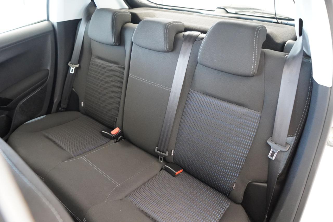 PEUGEOT 208 - immagine 17