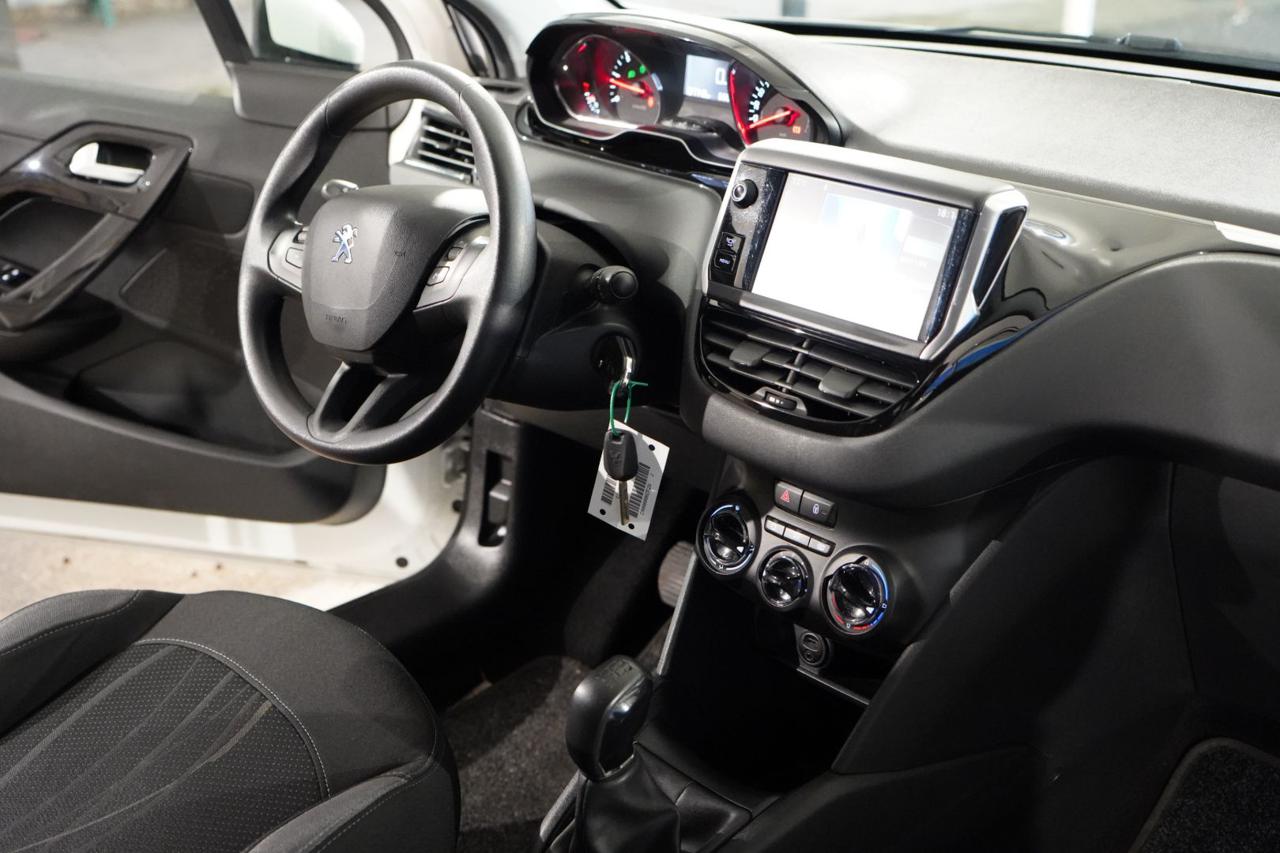 PEUGEOT 208 - immagine 20