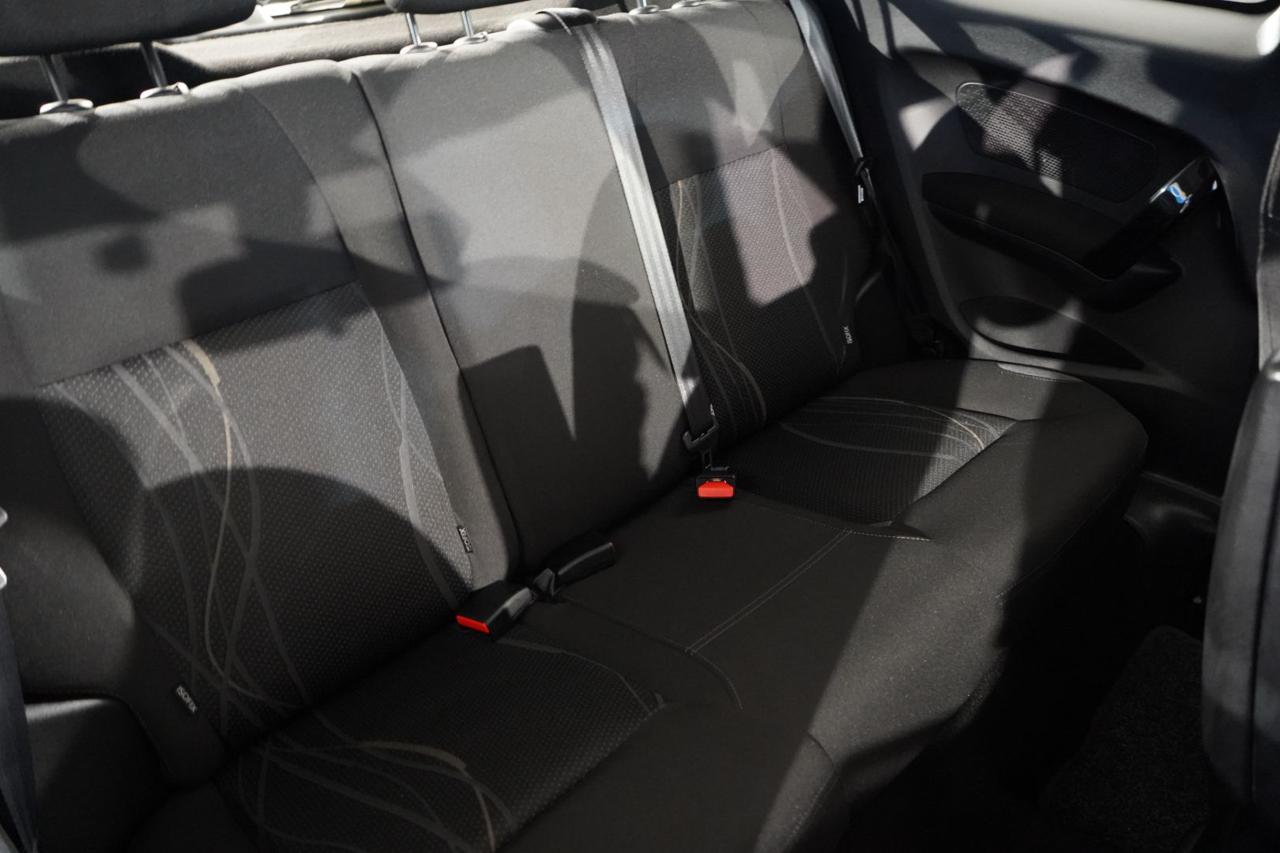 PEUGEOT 208 - immagine 22