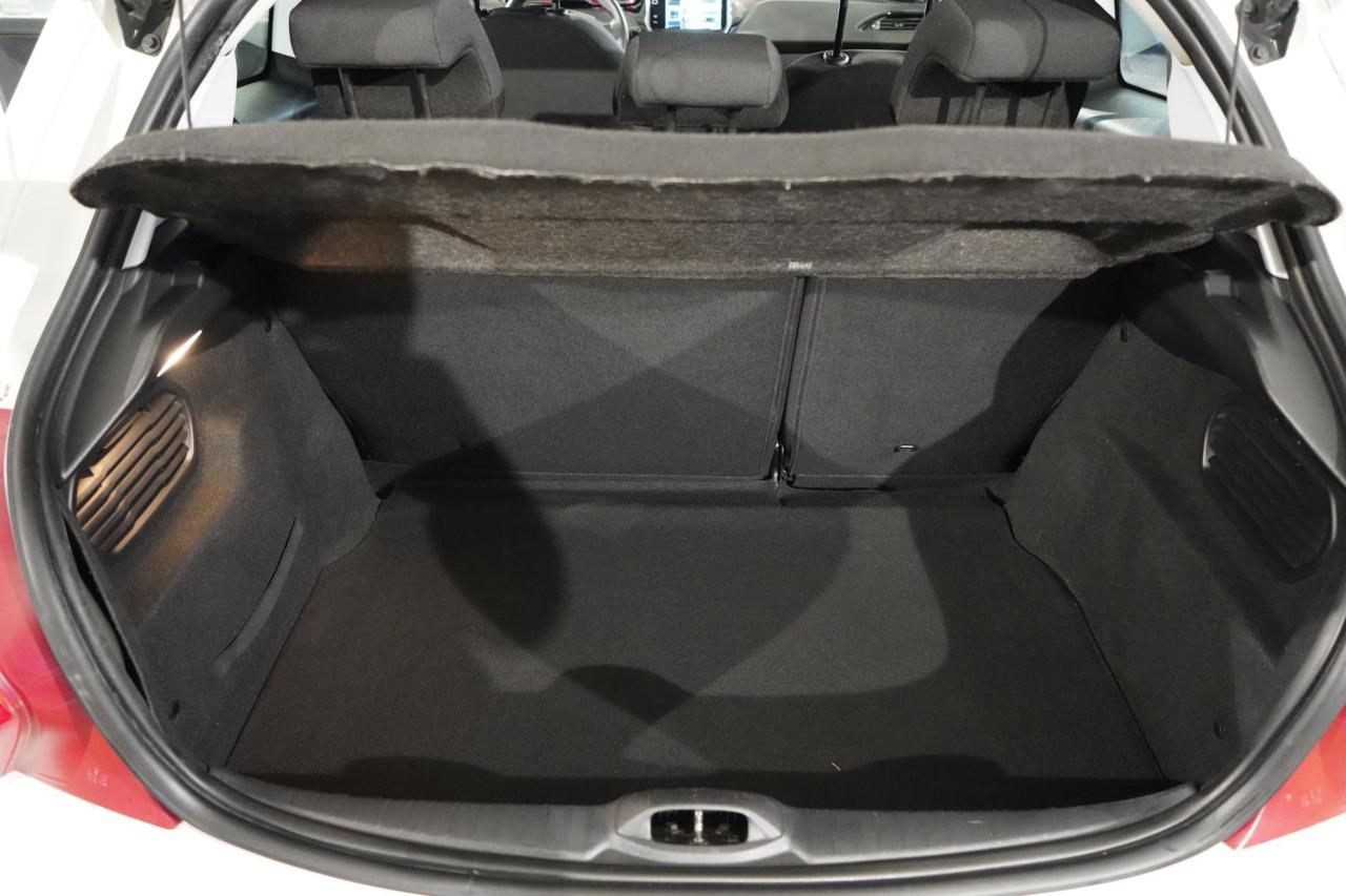 PEUGEOT 208 - immagine 18